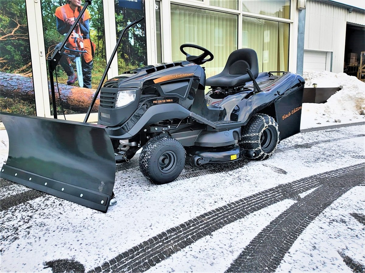 Black Edition Pro 226/102 Twin H mit Winterpaket 120 Plus