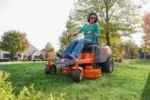 Husqvarna Zero Turn Z242F