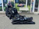 Black Edition Rasentraktor Pro 225/92 Twin H mit Kehrmaschine