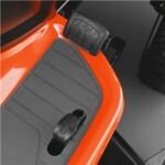 HUSQVARNA Rasentraktor TC 238T – mit Schneeschild 120Plus – Modell 2023