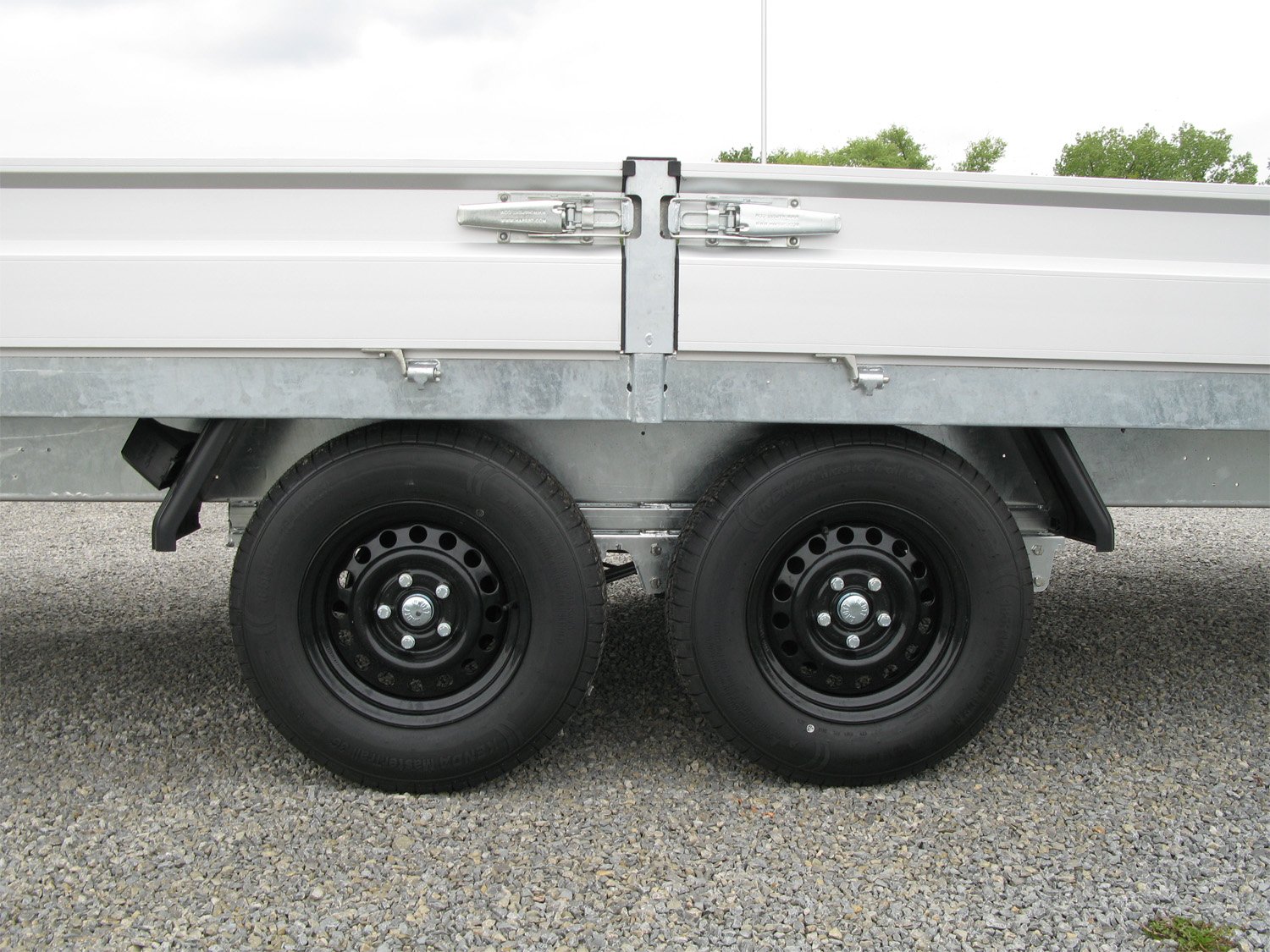 Hapert Azure H-2 – 3500 – 6050 x 2200 Parabelfederung – Niedriges Fahrwerk