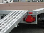 Humbaur Universal 3000 Seilwinde und Auffahrbohlen