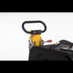 LUMAG RPi38D – Rüttelplatte reversierbar mit 292 kg inkl. Transportfahrwerk und Gummimatte